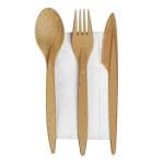 Medienos-polimero sudėtinių stalo įrankių rinkinys - šakutė, peilis, šaukštas ir servetėlė, rudos sp., daugkartinio naudojimo.