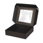 Dovanų dėžutė 330x300x80 mm su atlenkiamu dangteliu ir langeliu, juoda